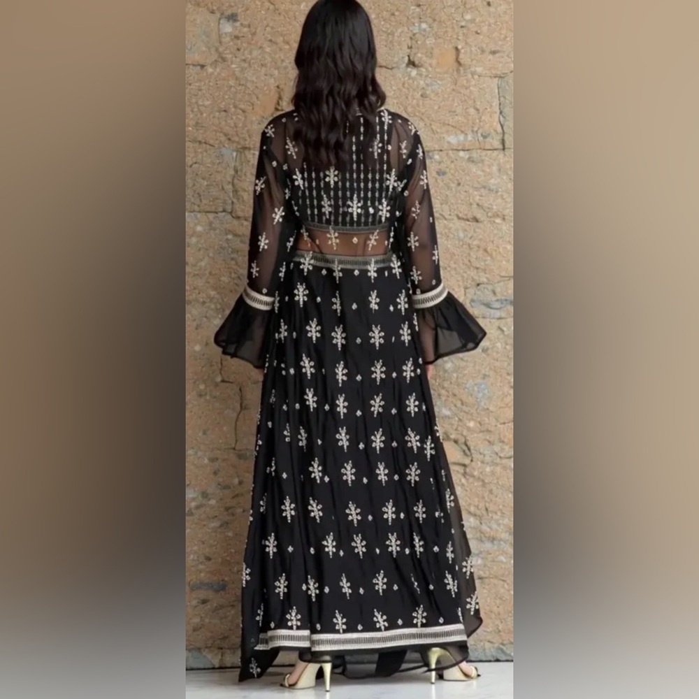 Boutique 3 pic /suit/Georgette Side slit kimono and top and skirt - Picture 5 of 6